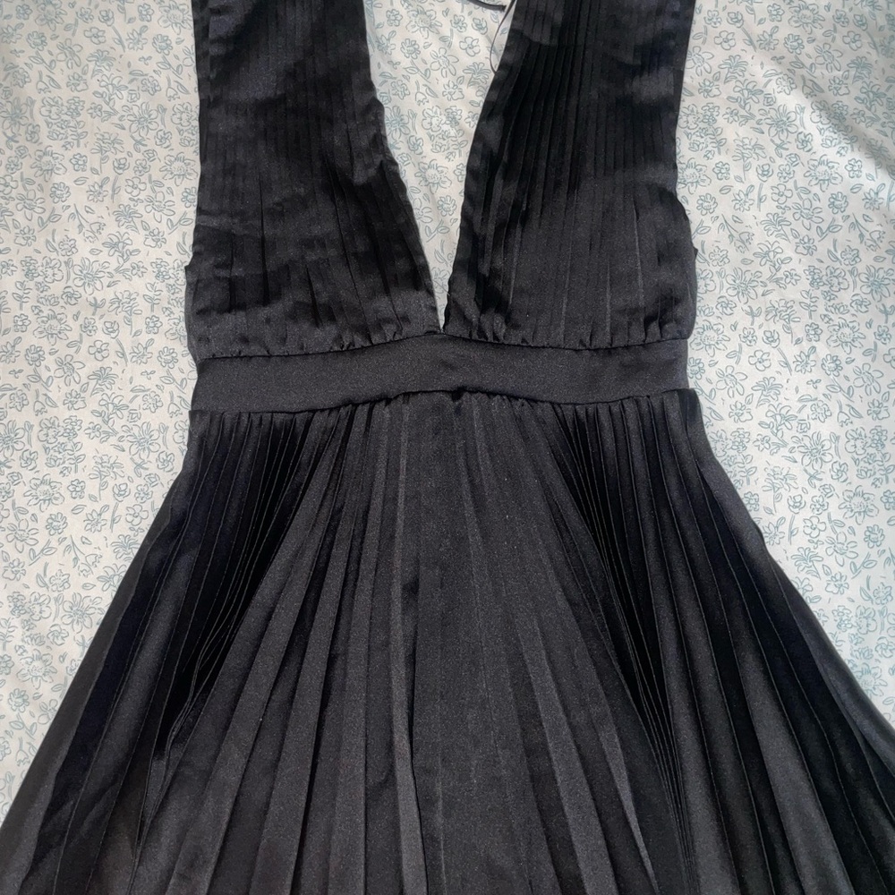 Abercrombie & Fitch Black Plunge Neck Mini Gown